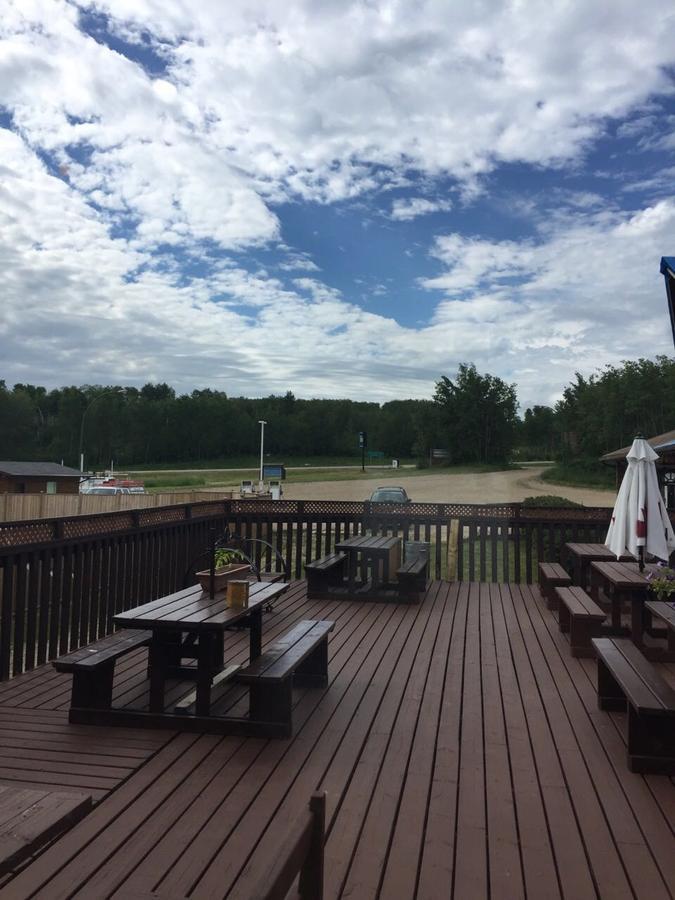 Отель Greenwater Fisherman'S Cove Porcupine Plain Экстерьер фото